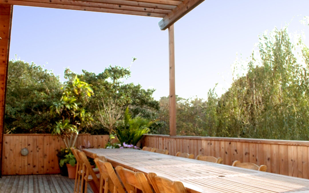 Outdoor Dinning Spaces!