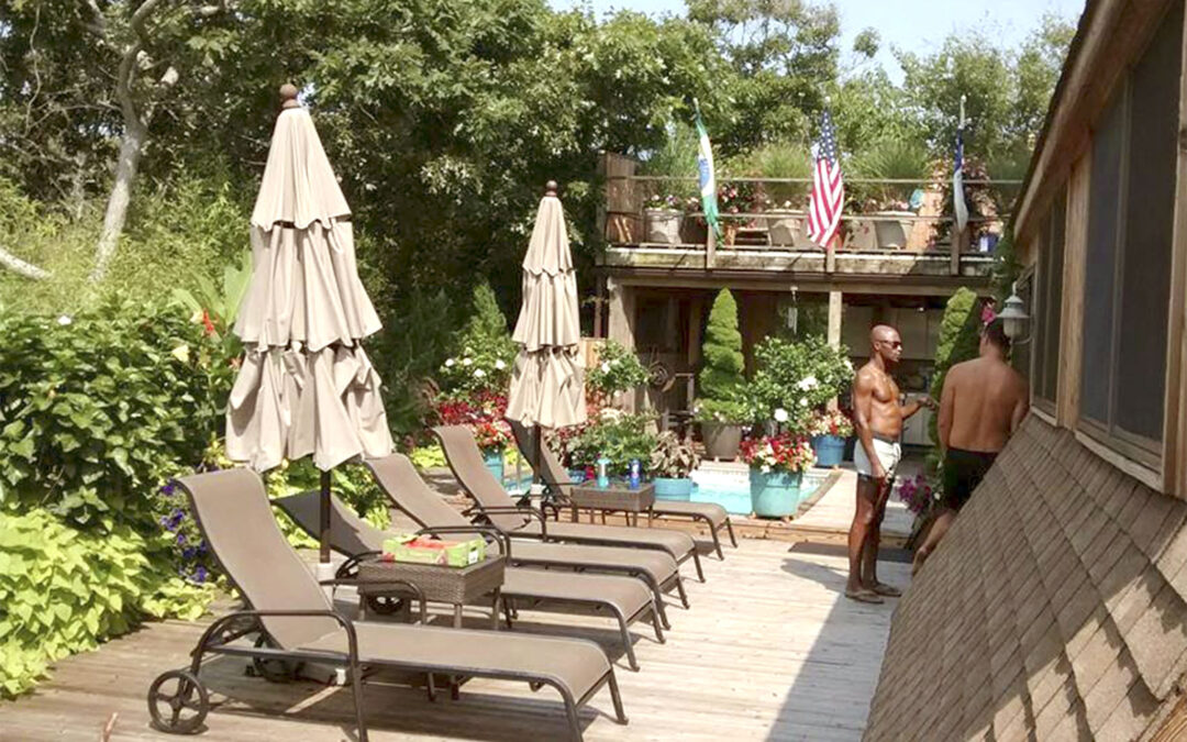 Lounge Chairs